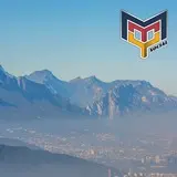 Panorama montañoso en la entrada a la Huasteca de Nuevo León.