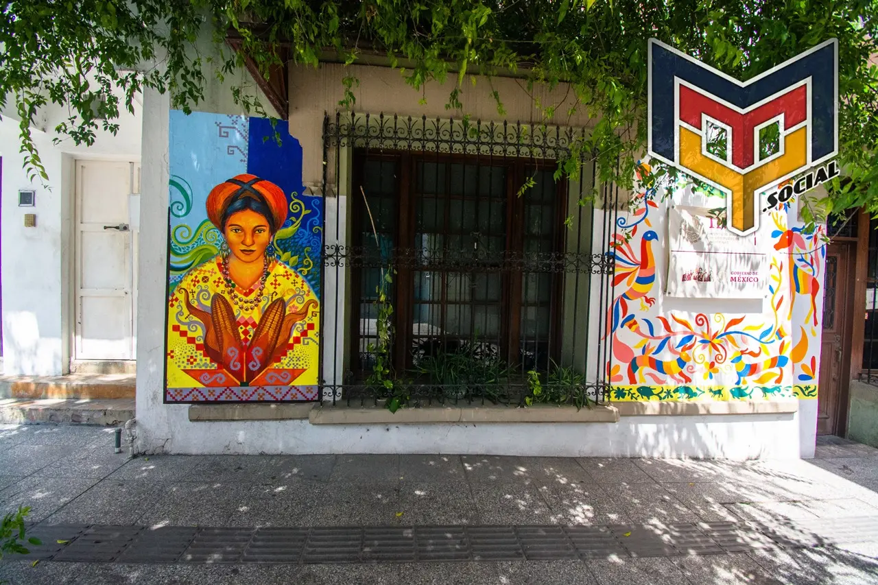 Bonito mural en las calles de Barrio Antiguo